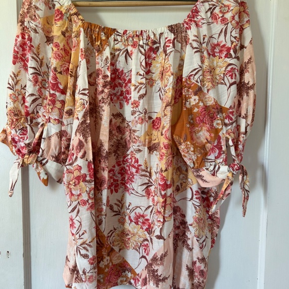 LC Lauren Conrad Button Down Tie Sleeve Square Neck Quilt Patch Floral Blouse - Picture 3 of 16